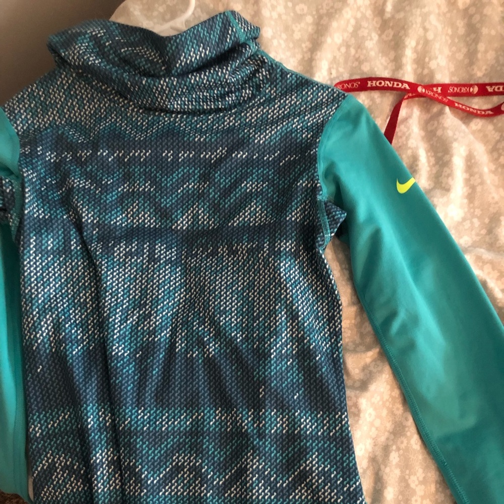 Nike sweatshirt